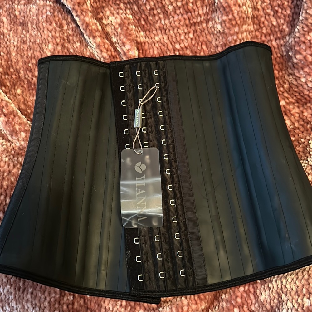 Waist trainer